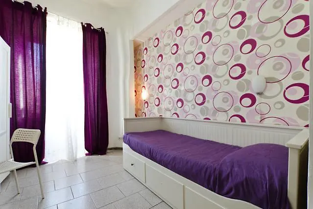 Hostel Castello Maggiore Roma Italia